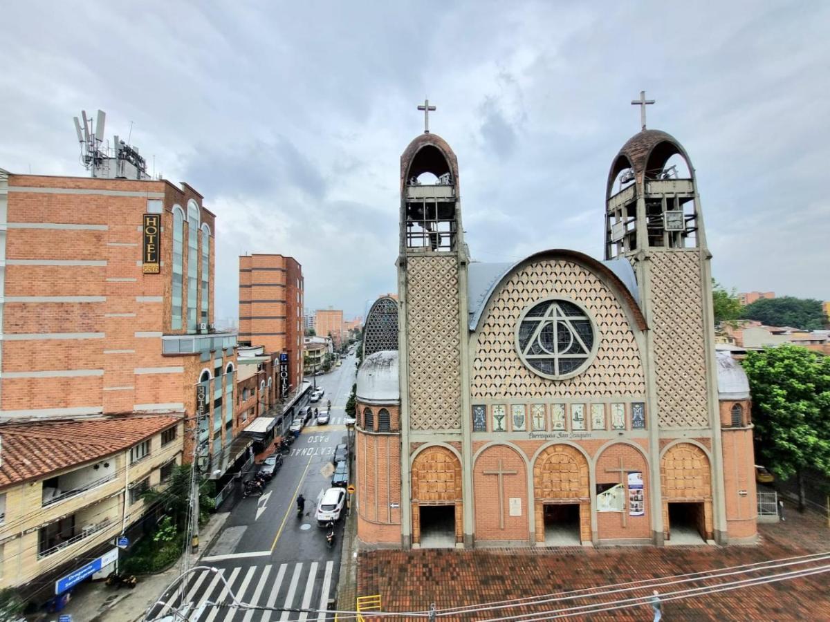 Origen Local Suites Medellín Buitenkant foto