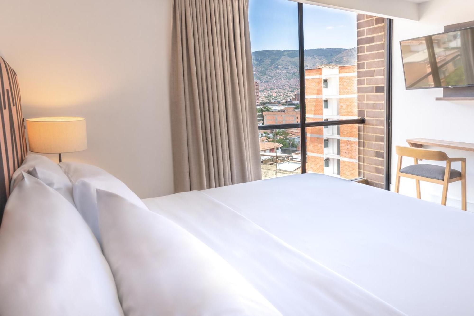 Origen Local Suites Medellín Buitenkant foto